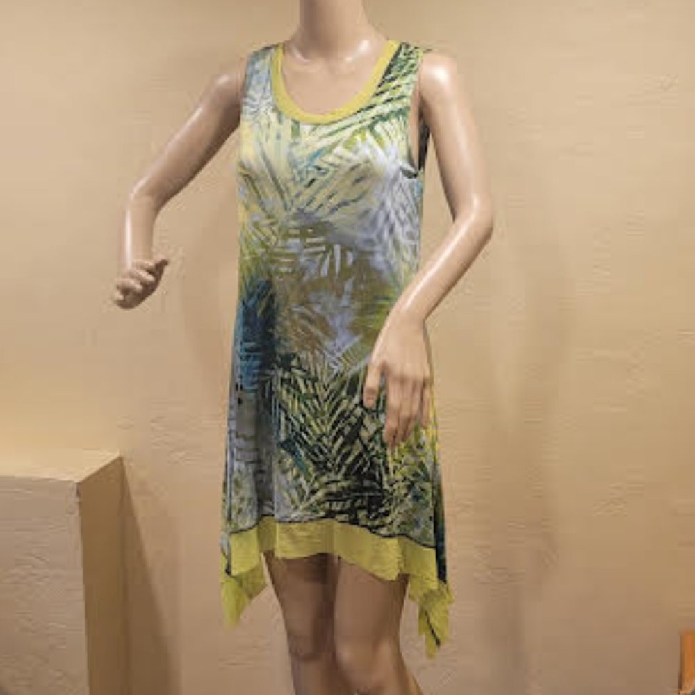Cupio wome's sleeveless soft light weight striking tropical pattern - Small - Picture 7 of 8